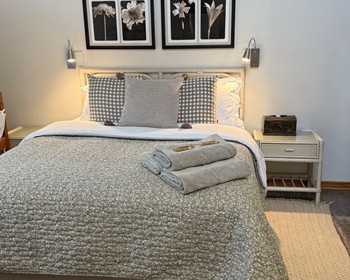 Palm Room QS bed - April 2026